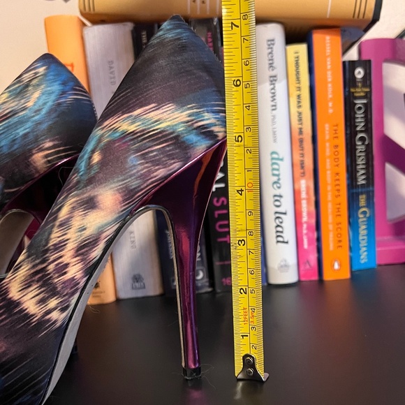 EUC Gorgeous Aldo Peep Toe Pumps - Picture 3 of 9